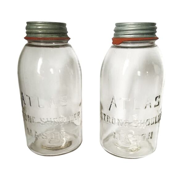 Vtg Antique Pair 1920s Atlas Strong Shoulder Mason Half Gallon Jar w Zinc Cover - Picture 1 of 6